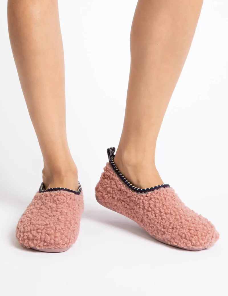 Penelope Chilvers Peaseblossom Fleece Slipper - Rose-3