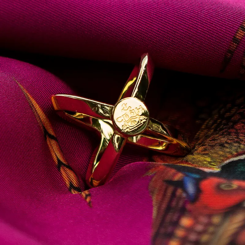 Clare Haggas Scarf Ring Gold
