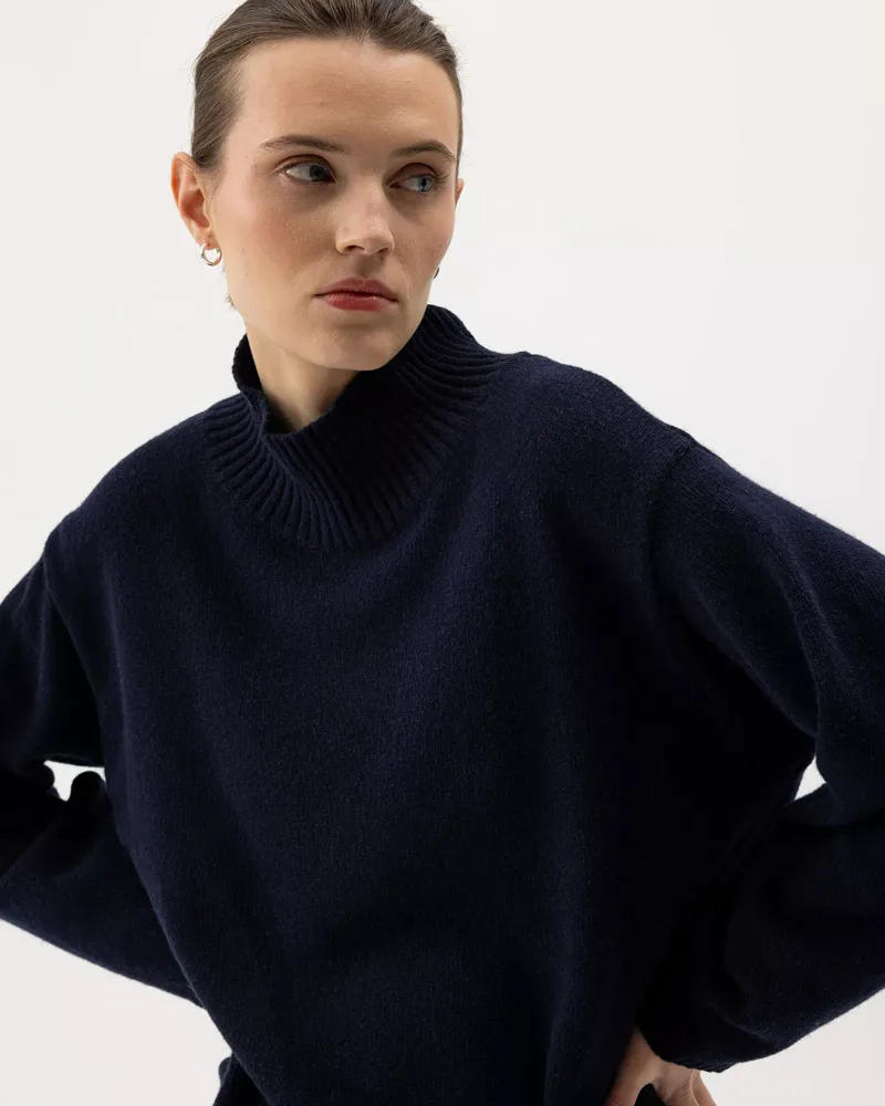 Holebrook Veronika Turtle - Navy